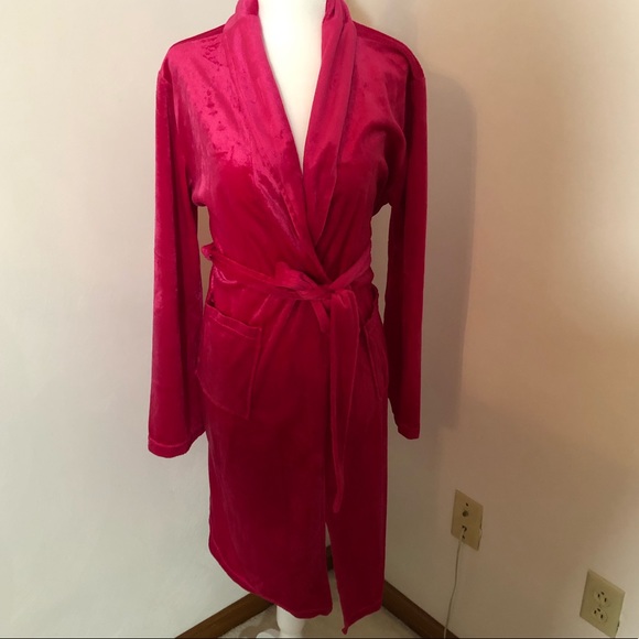 Ulta Beauty Other - ULTA - Pink Velvet Robe Size Small/ Medium